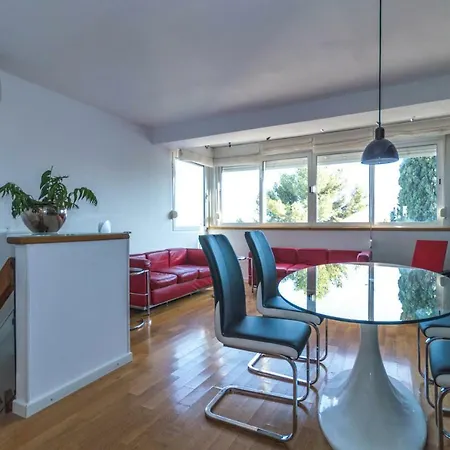 Apartament Shiny Near Beaches And Center